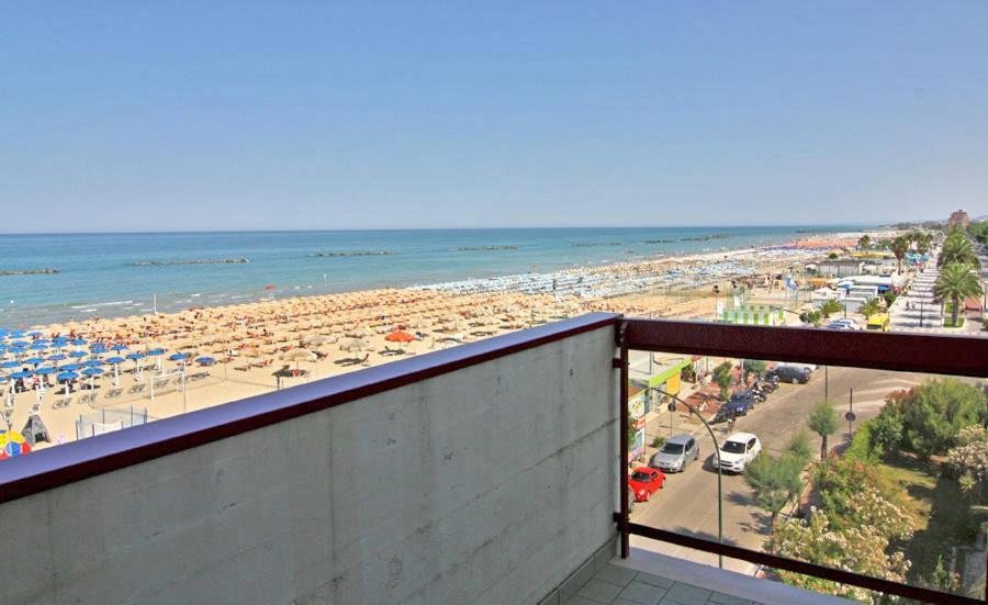 Hotel Palmarosa Roseto Degli Abruzzi Zimmer foto